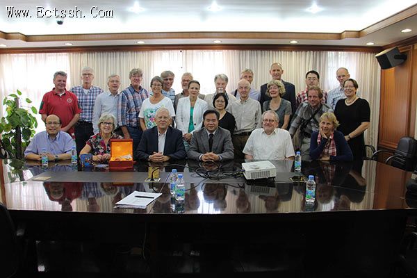 荷兰基督教联合会访问团访问华东神学院 荷兰基督教联合会访问团访问华东神学院